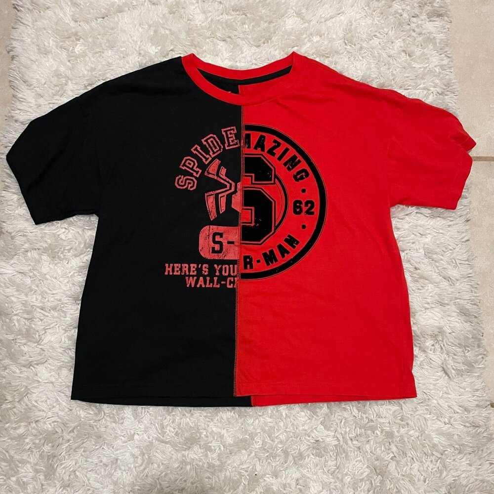 MARVEL Womens Amazing Spiderman Small Red Black Top Pullover Tshirt